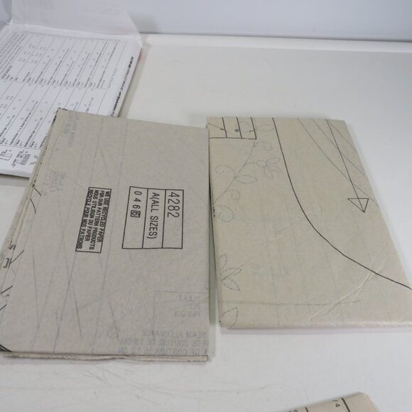 Simplicity 4282 Sewing Pattern 6 styles of Apron Kitchen, Crafts UNCUT - Picture 4 of 8